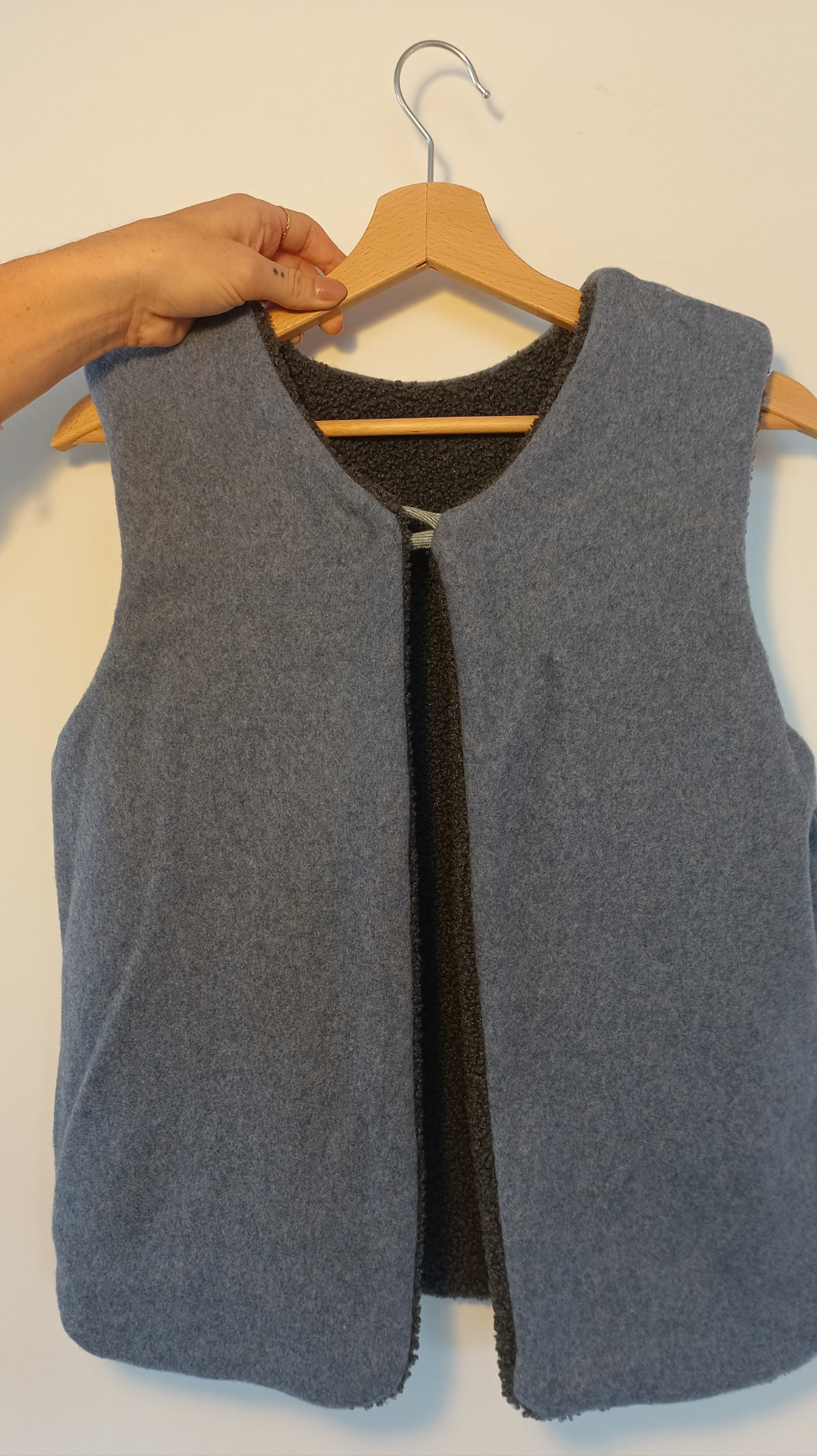 Sofortkauf Gr. 122-156: Ärmellose Weste aus Lammwoll-Imitat, Teddy Wendeweste für Herbst & Winter