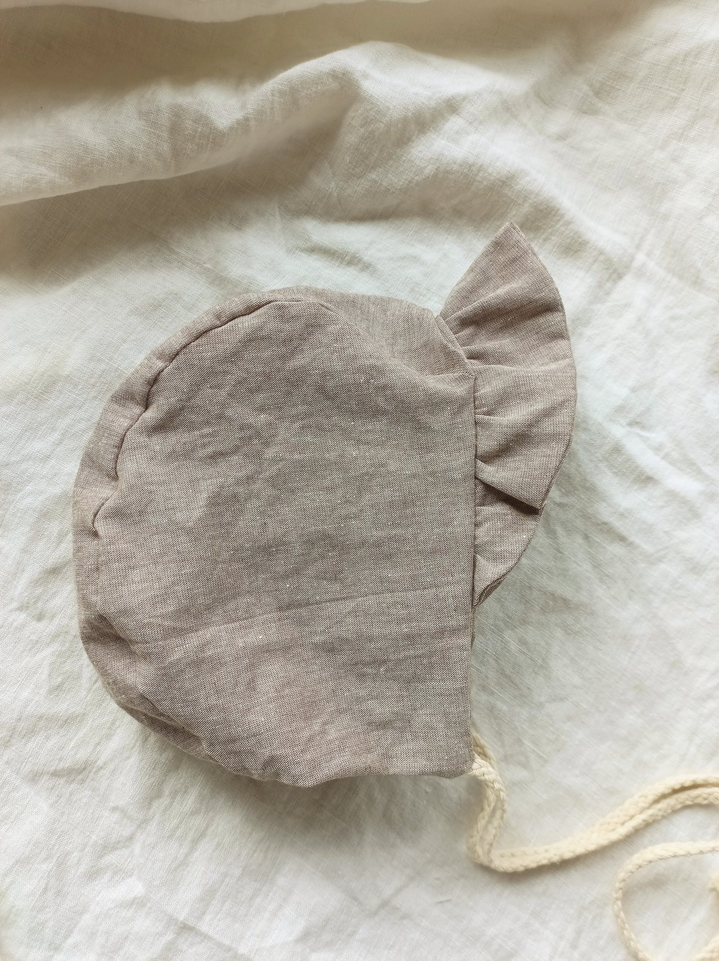 Sonnen-Bonnet / Haube / Mützchen mit Schild; aus Baumwolle oder Leinen, wend-& personalisierbar