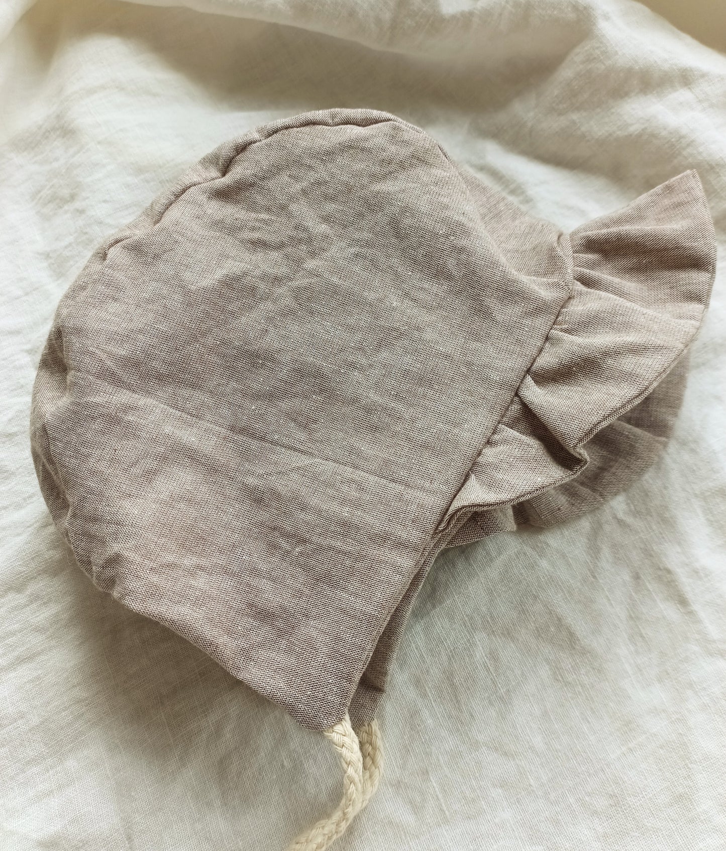 Sonnen-Bonnet / Haube / Mützchen mit Schild; aus Baumwolle oder Leinen, wend-& personalisierbar
