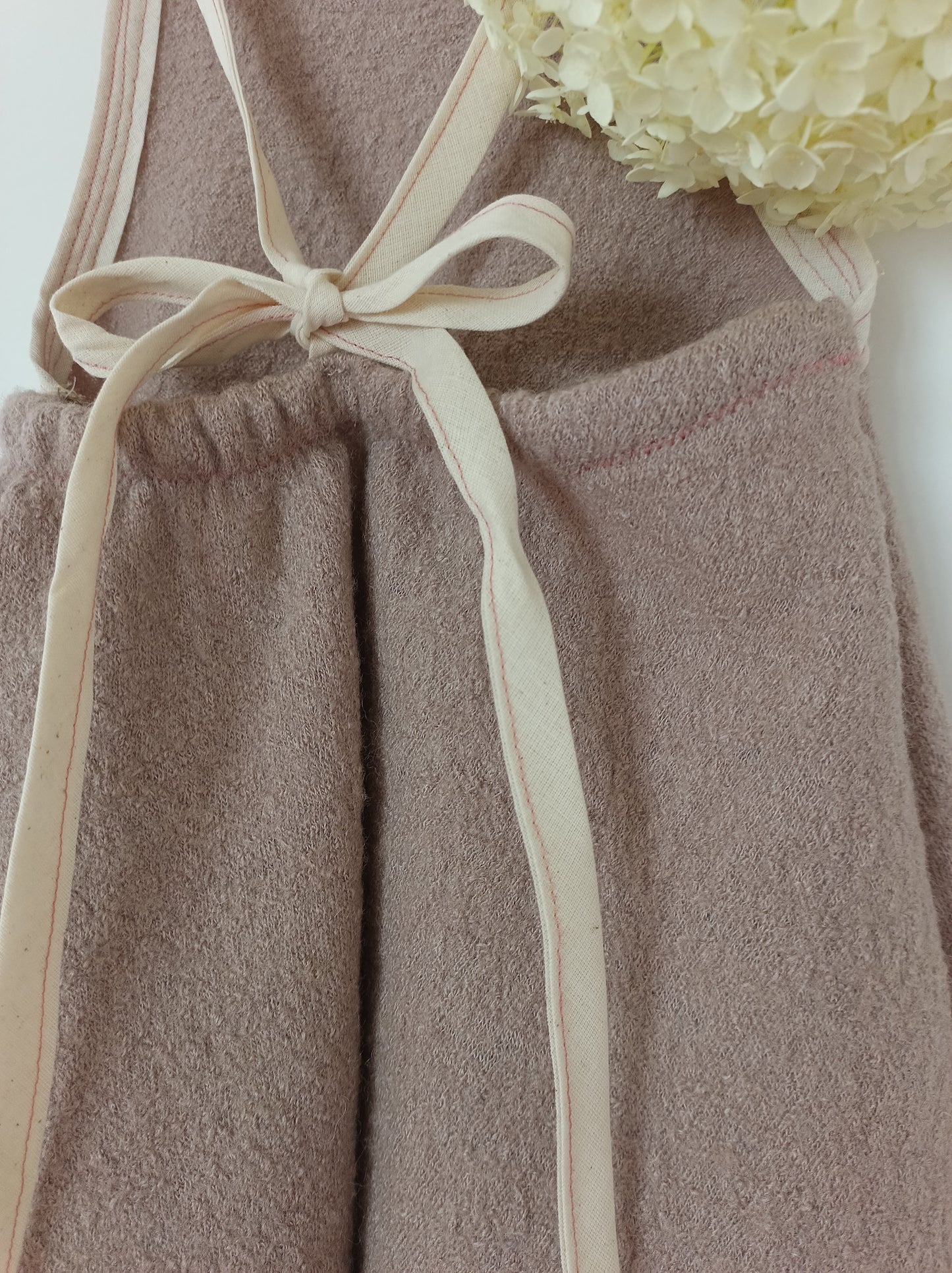 Kleid aus Schurwolle, Walk Kleid zum Binden