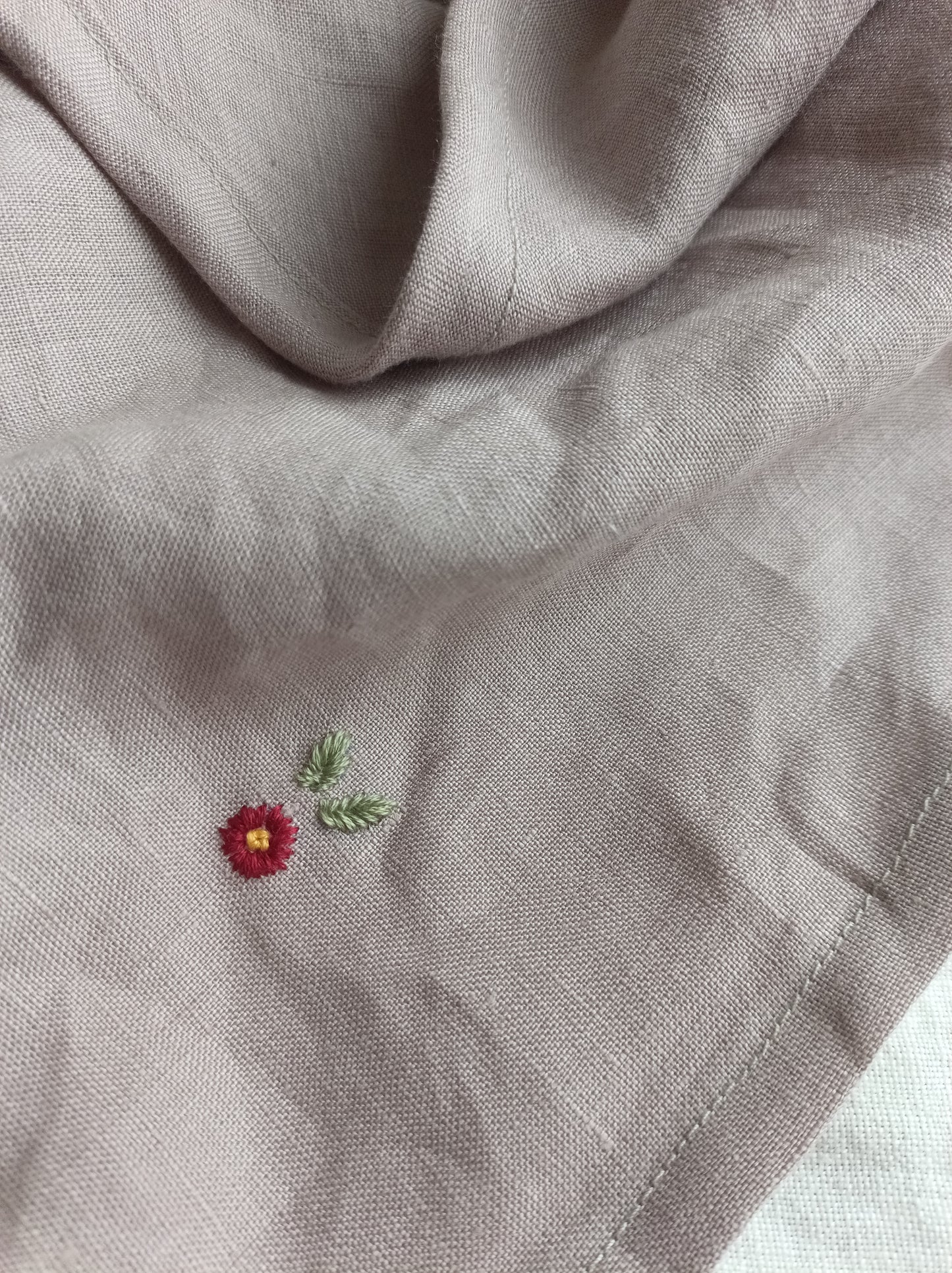 XL Halstuch / Kopftuch aus 100% Leinen, personalisierbar, Stickmotiv möglich