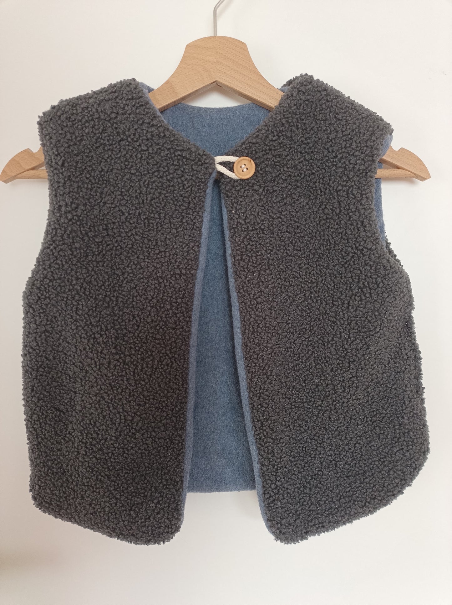 Unisex Ärmellose Weste aus Lammwoll-Imitat, Teddy Wendeweste für Herbst & Winter (Kopie)