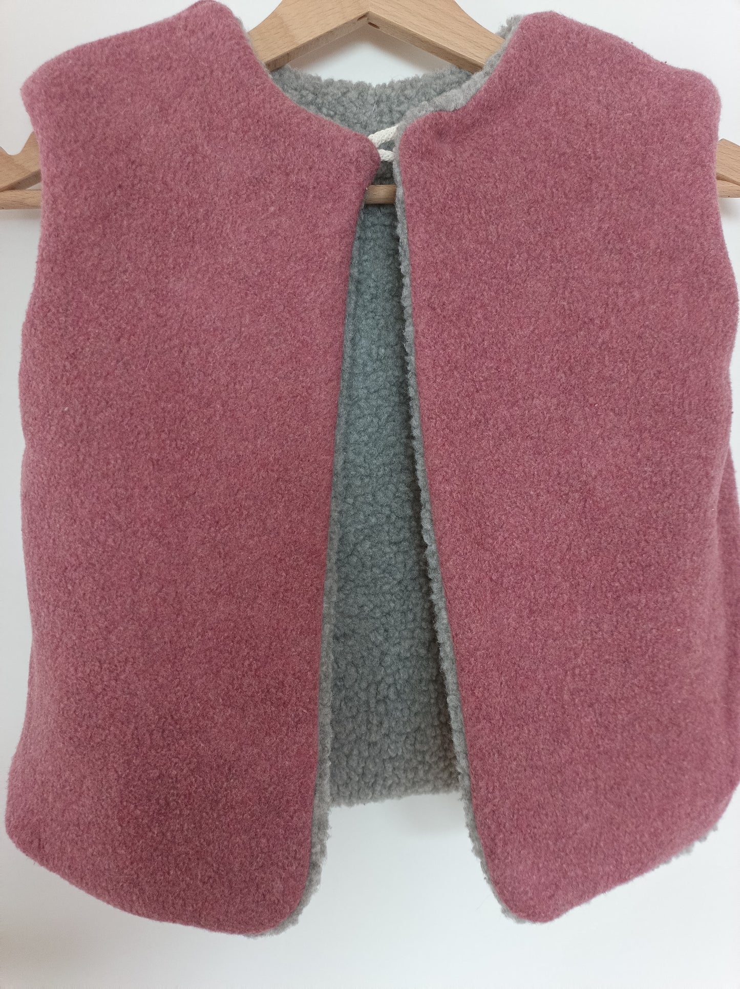 Unisex Ärmellose Weste aus Lammwoll-Imitat, Teddy Wendeweste für Herbst & Winter (Kopie)
