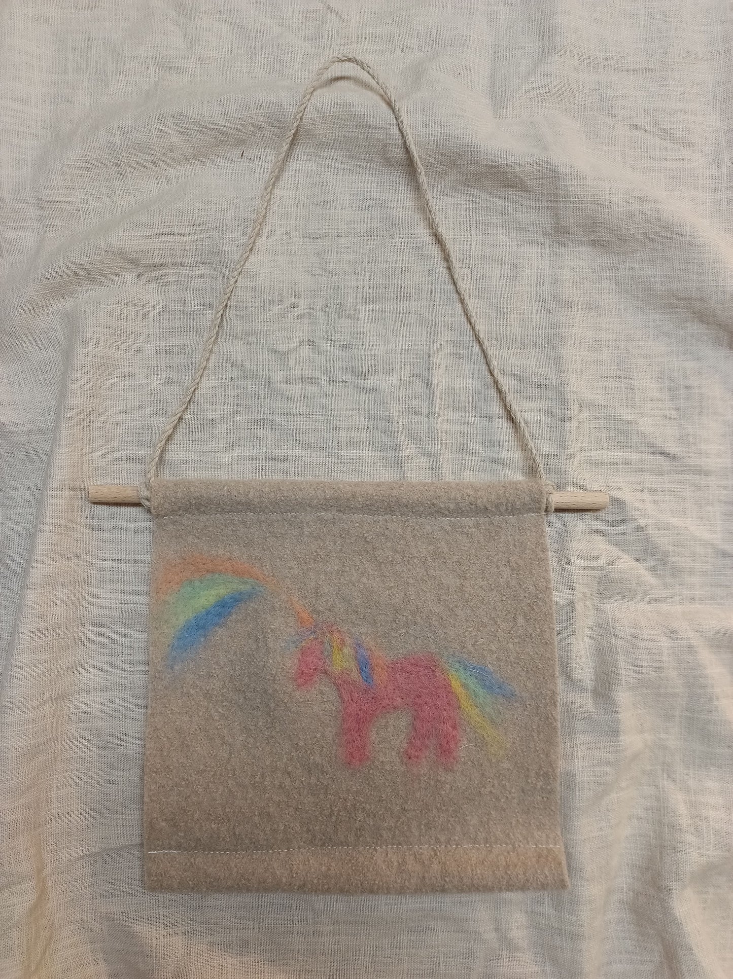 "Einhorn" Walk-Bild von Hand gefilzt