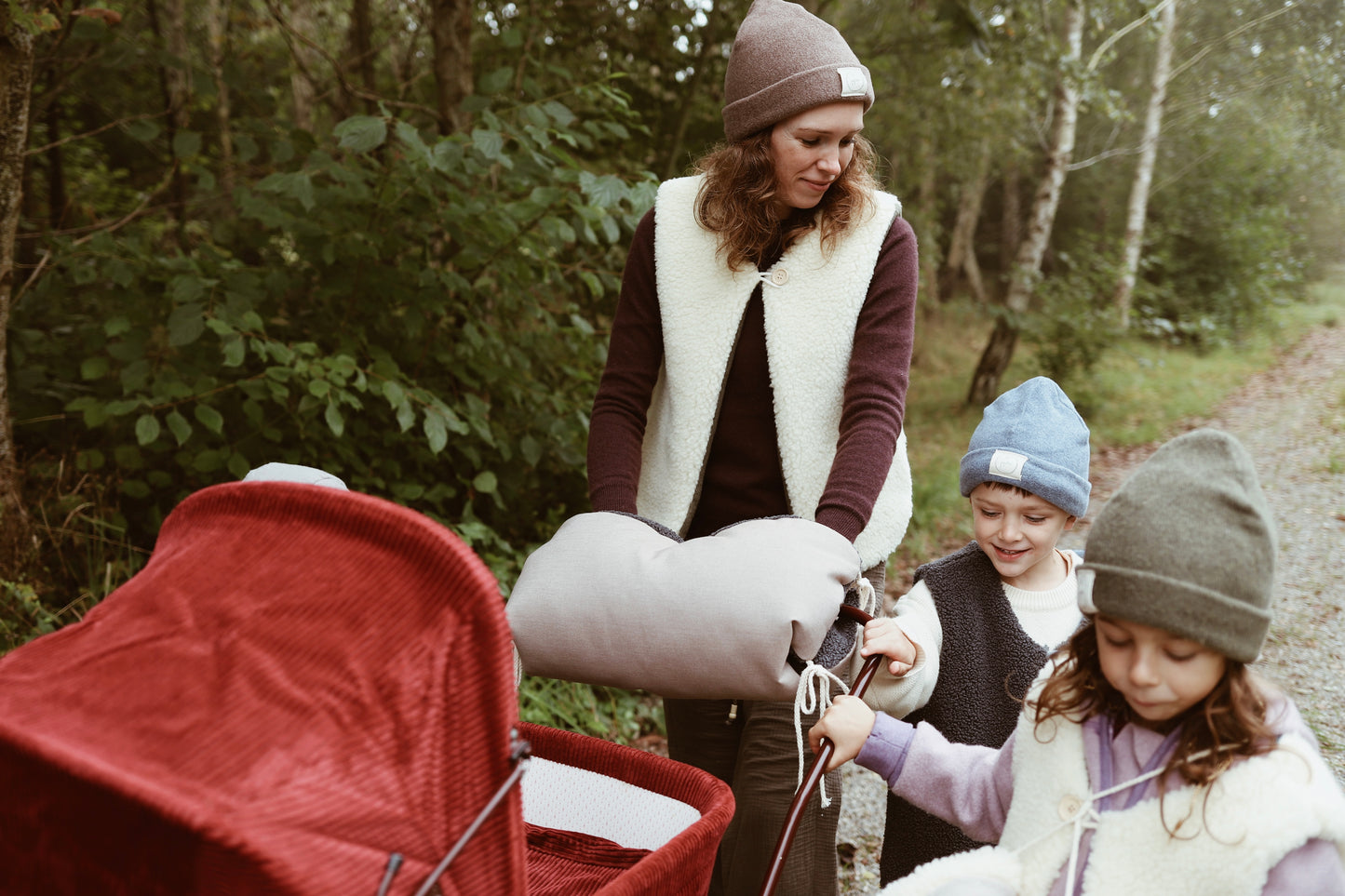 2in1 Kinderwagen - Muff, Handwärmer für den Kinderwagen & kuschelige outdoor Unterlage fürs Baby