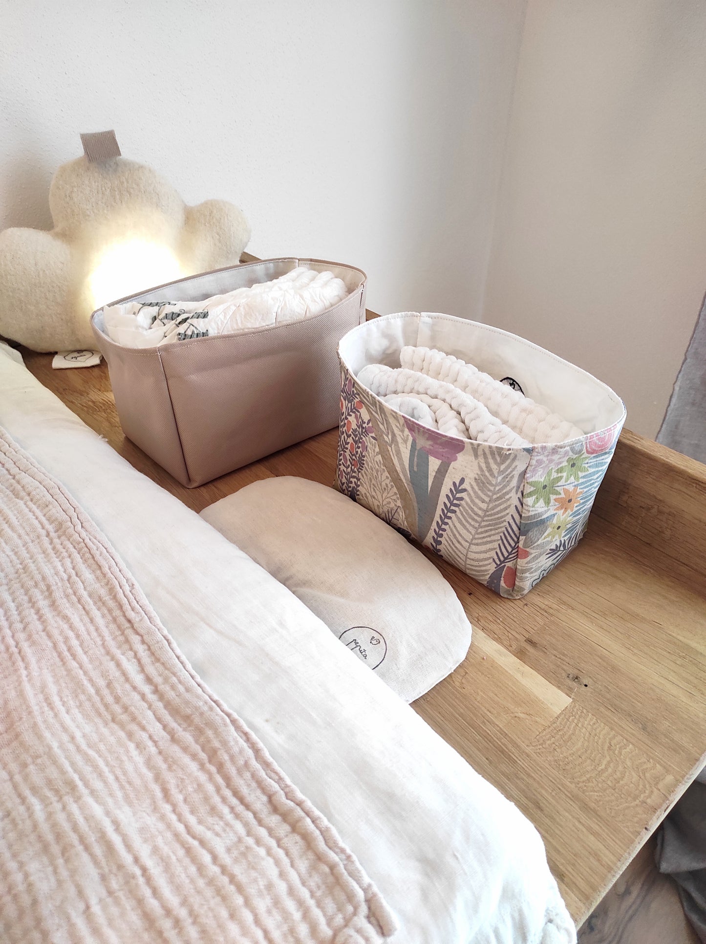 Utensility-Bags / Körbchen / Ordnungs-System für Wickeltisch,  Kinderzimmer uvm