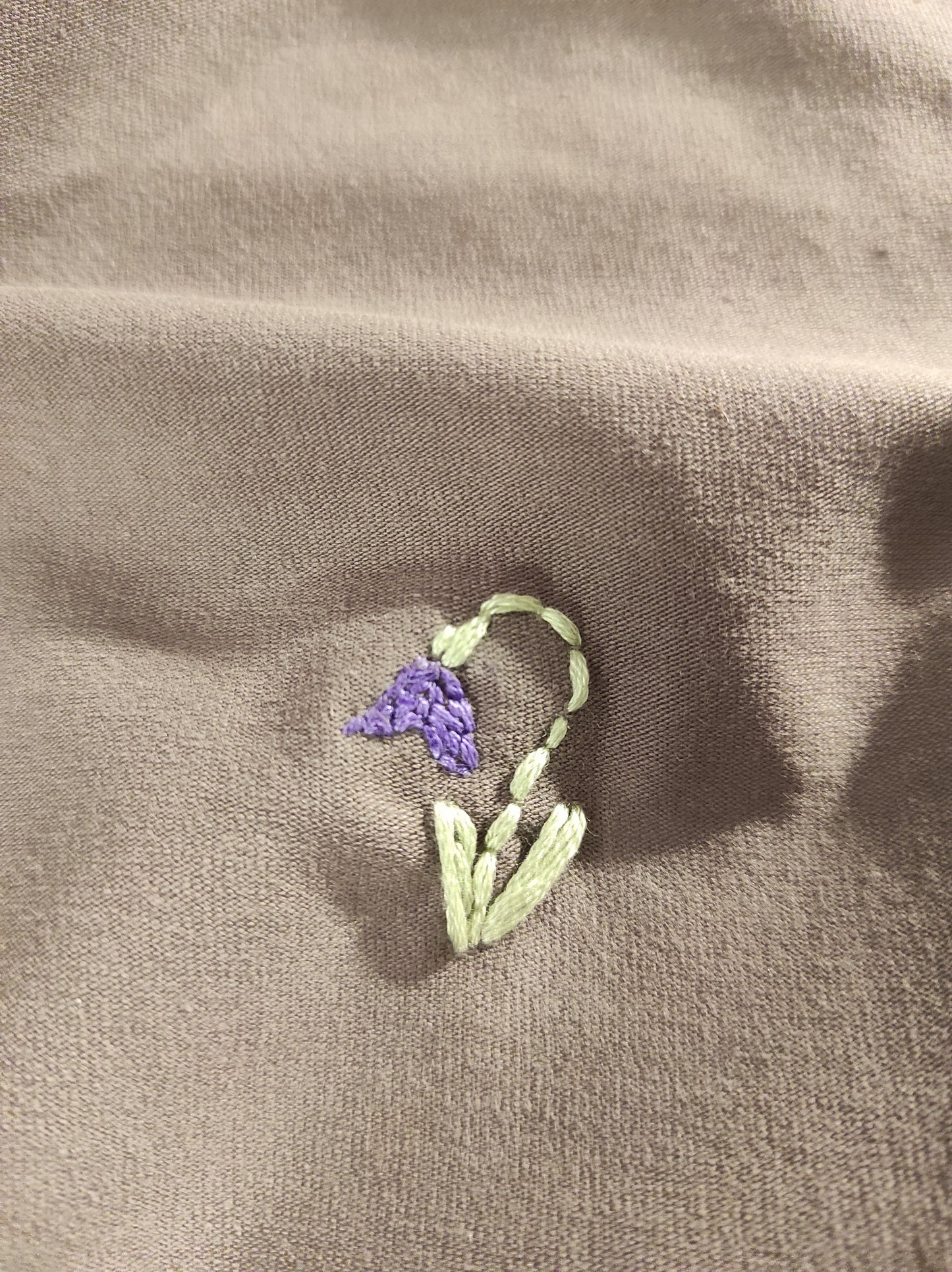 Stickerei 'Veilchen'