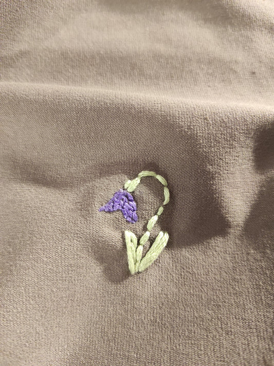 Stickerei 'Veilchen'