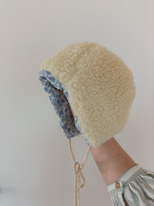 Lammwoll-Herbst/Winter Bonnet / Haube / Mützchen, echte Lammwolle, wendbar