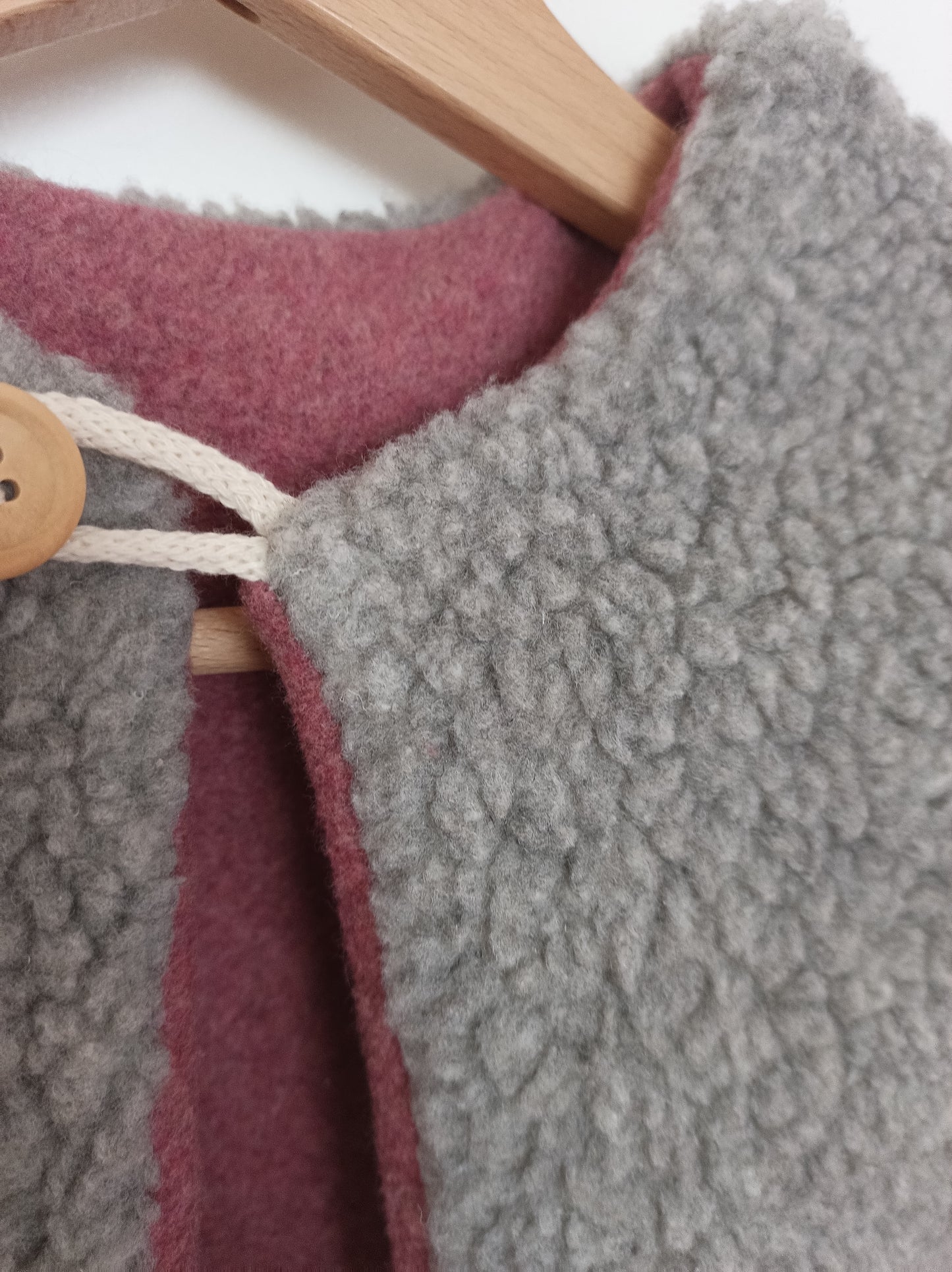 Unisex Ärmellose Weste aus Lammwoll-Imitat, Teddy Wendeweste für Herbst & Winter (Kopie)